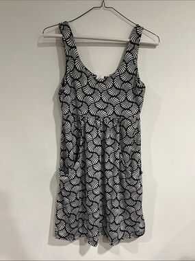 Black & White Patterned Sleeveless Women's Dress / Cover Up